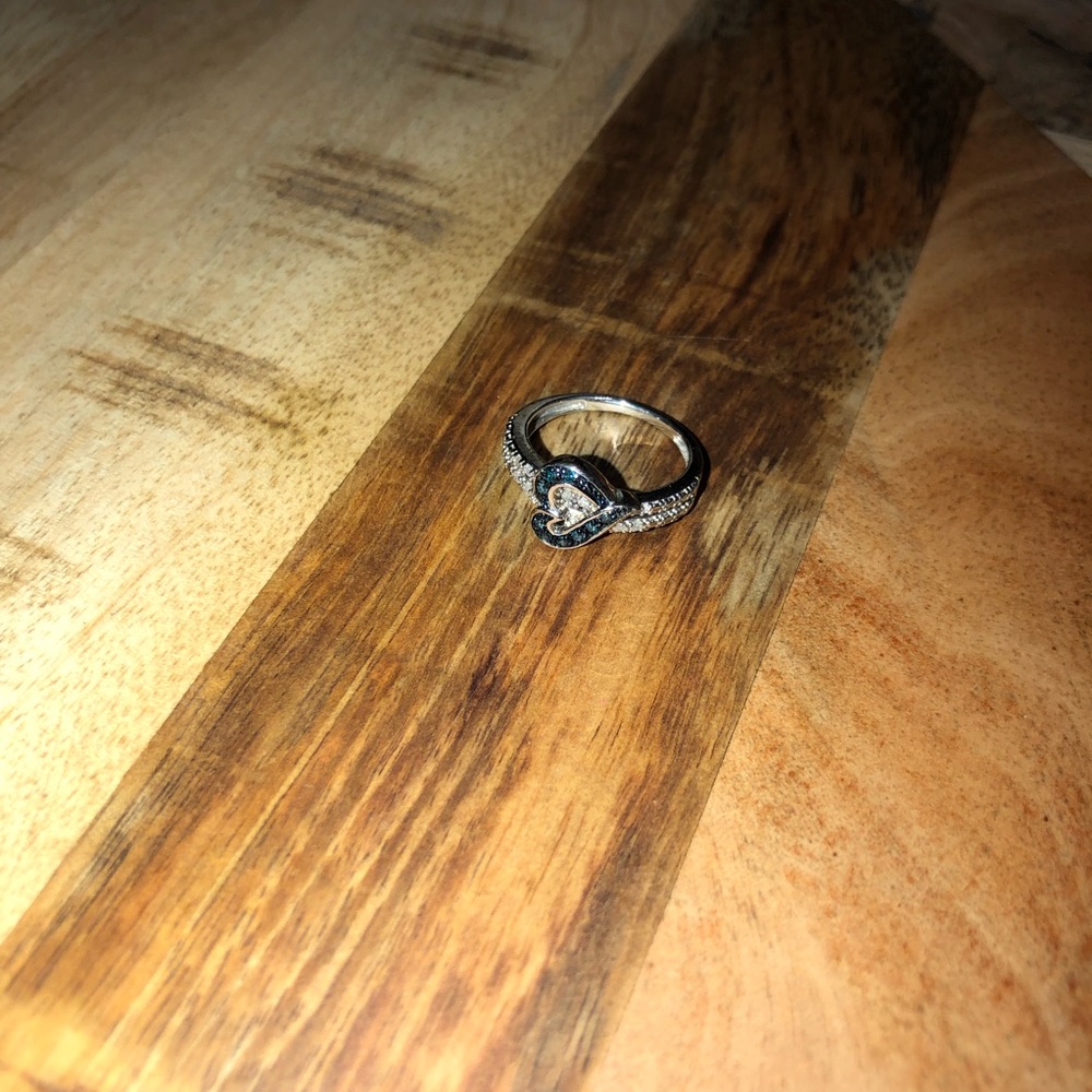 Blue diamond heart ring